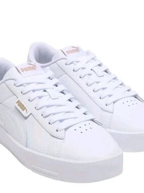 PUMA Women's Court Sneaker NIB Size 6